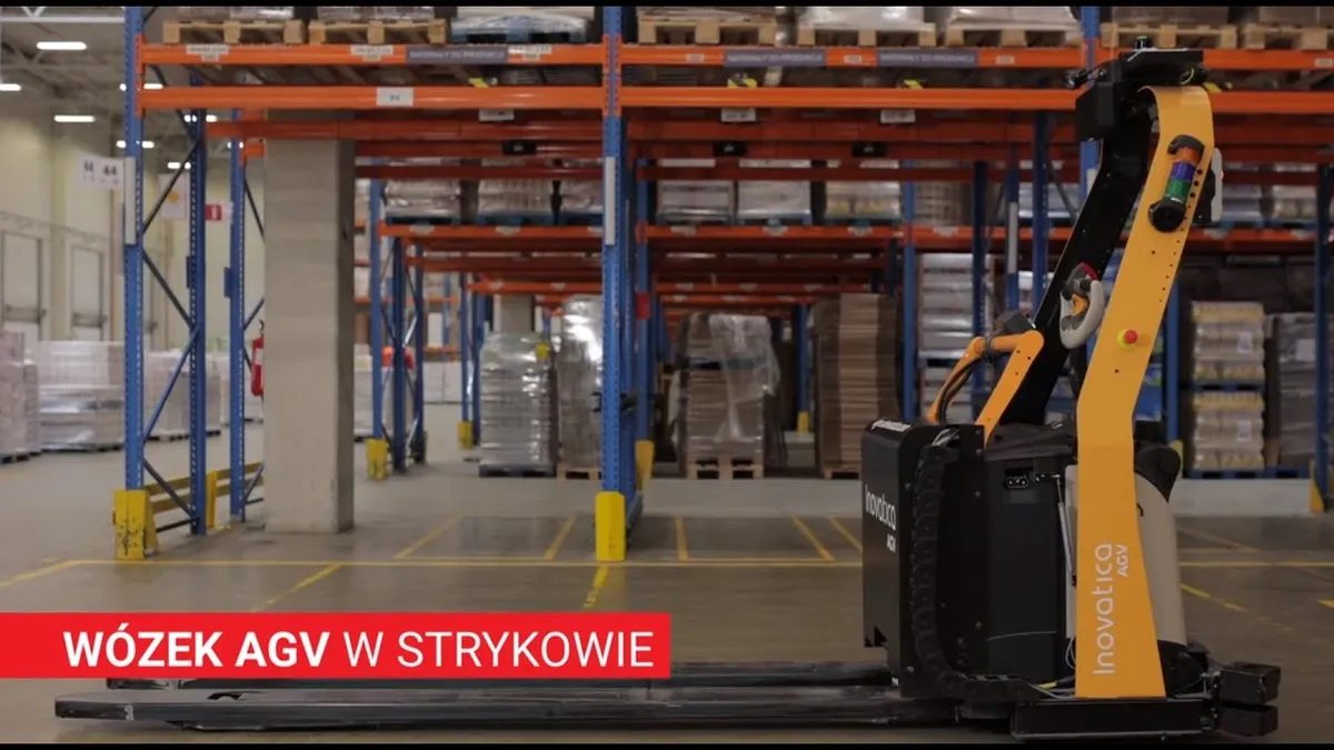 Inovatica AGV robot at the Raben warehouse